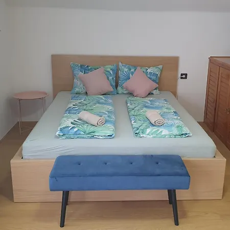 Sophie With Balcony Apartmán *